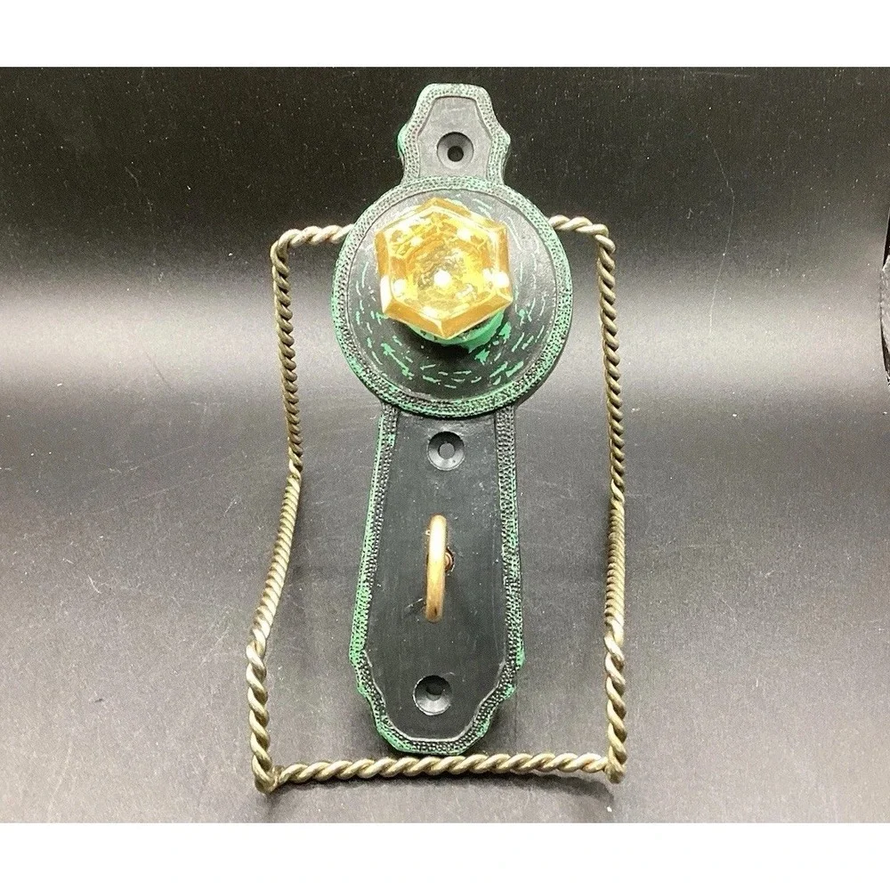Vintage Resin Small Doorknob & Key Hanger - Antiqued Green -‎ 5.5
